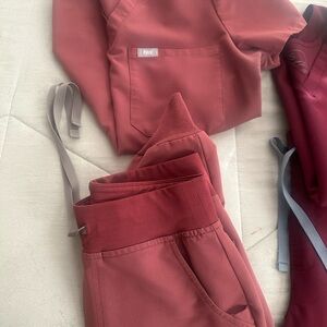 Figs Burgundy Scrub Set with Pockets